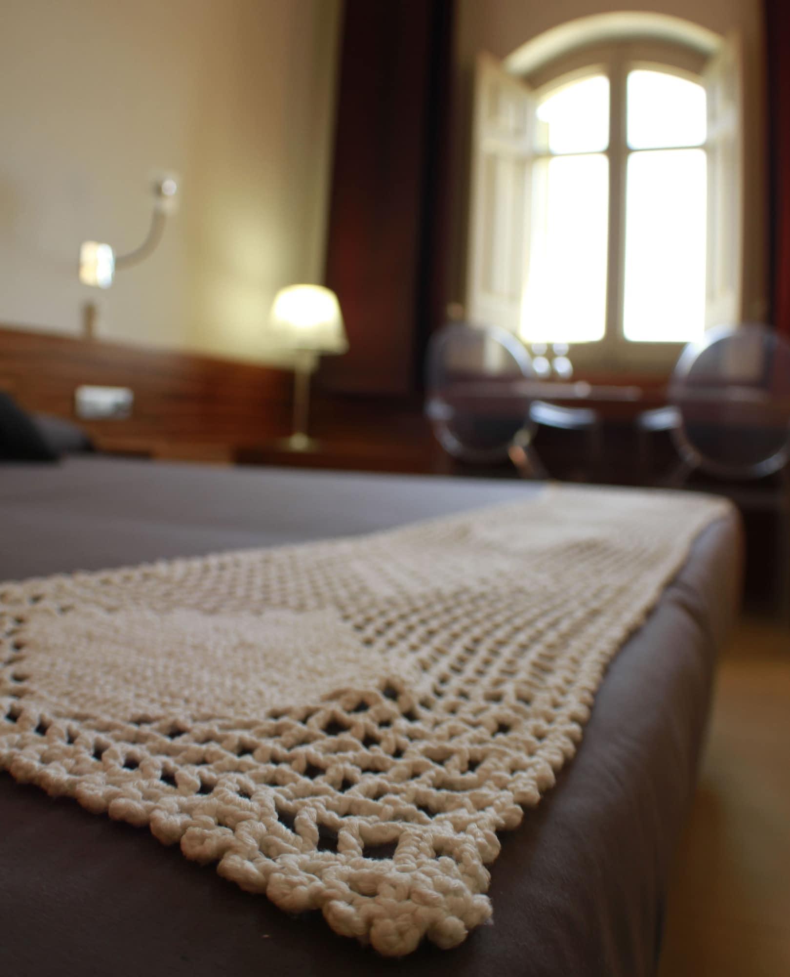 Hotel Sant Roc Solsona Bagian luar foto