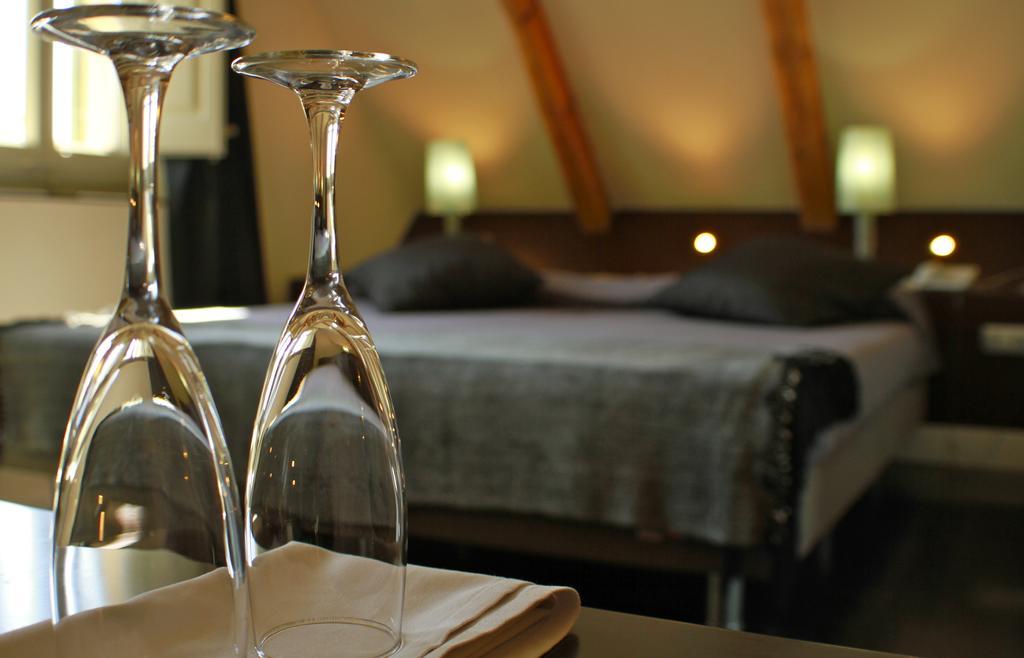 Hotel Sant Roc Solsona Bagian luar foto