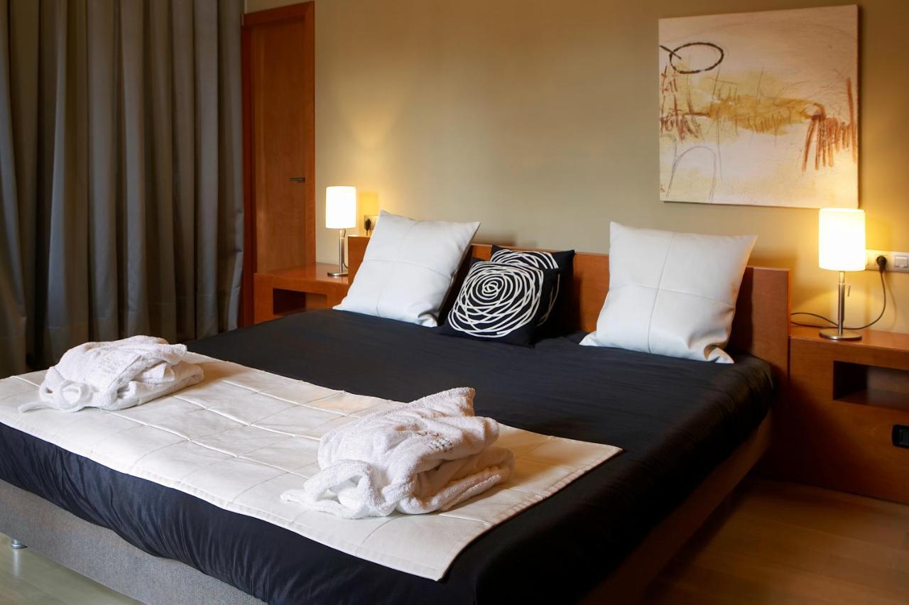 Hotel Sant Roc Solsona Bagian luar foto