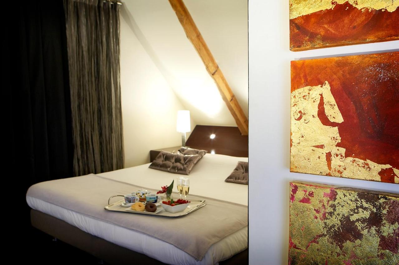 Hotel Sant Roc Solsona Bagian luar foto