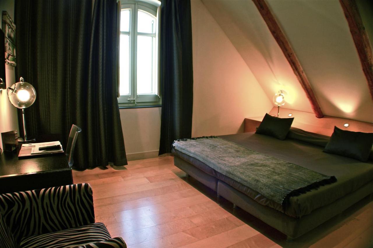 Hotel Sant Roc Solsona Bagian luar foto